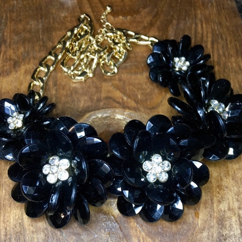 Black Gem Flower Gold Statement Necklace - Picture 8 of 8
